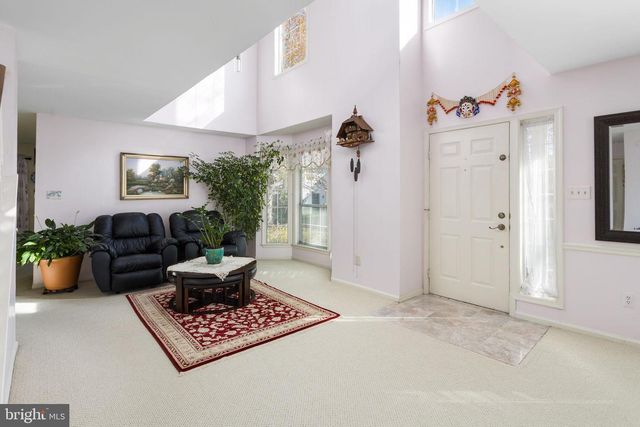 19 DORSET CT, Princeton, NJ 08540