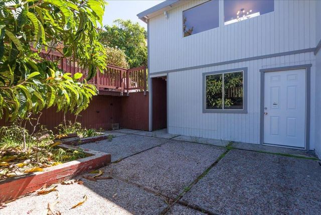 16 Malavear Court, Pacifica, CA 94044