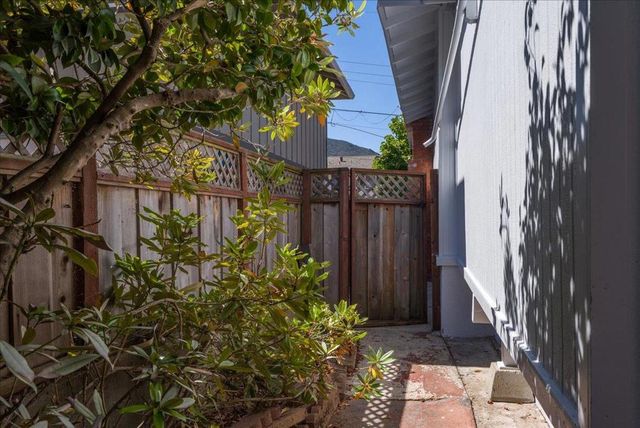 16 Malavear Court, Pacifica, CA 94044
