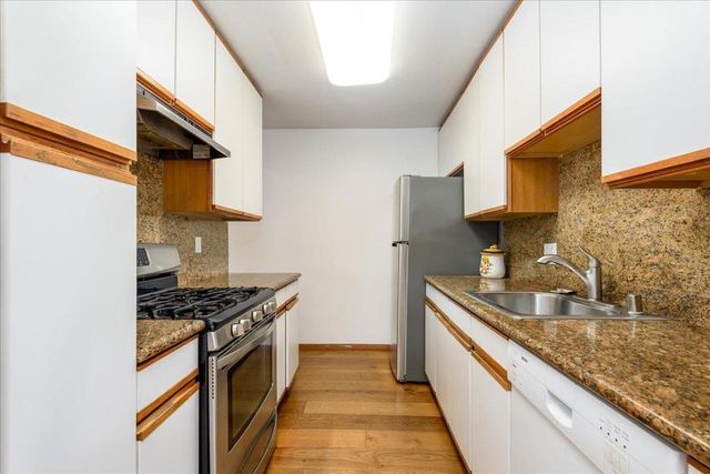 16 Malavear Court, Pacifica, CA 94044