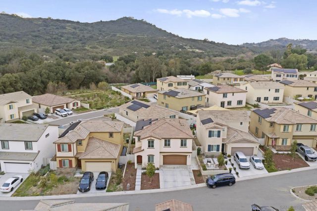 13318 Cultivate Ct, Valley Center, CA 92082