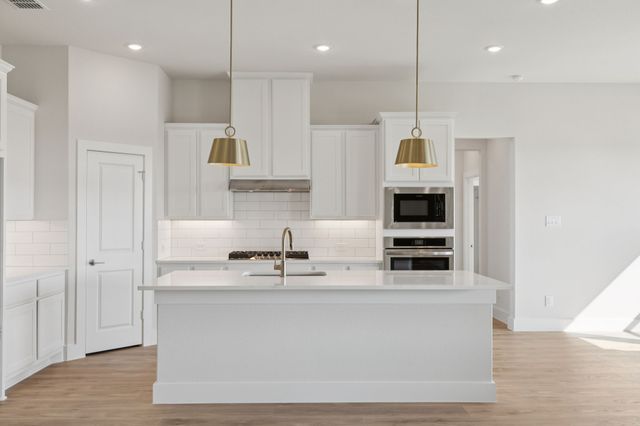 4510 Night Hawk Avenue, Waxahachie, TX 75165