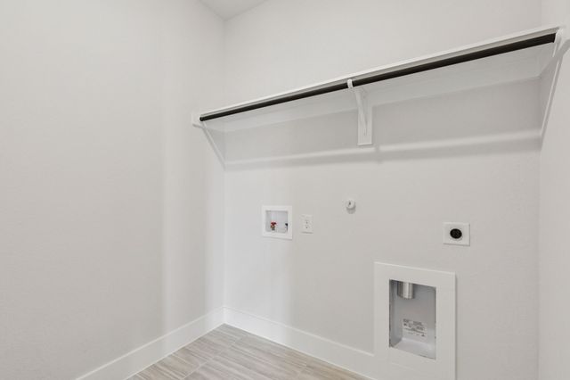 4510 Night Hawk Avenue, Waxahachie, TX 75165