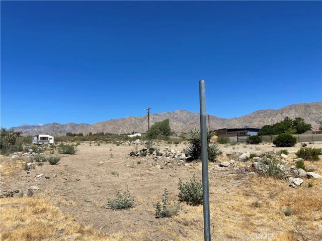 9528 Piedras Trail, Morongo Valley, CA 92256