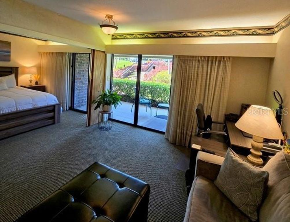 Image 14 of property listing at 36750 US HIGHWAY 19 N 4-107, Palm Harbor, FL 34684