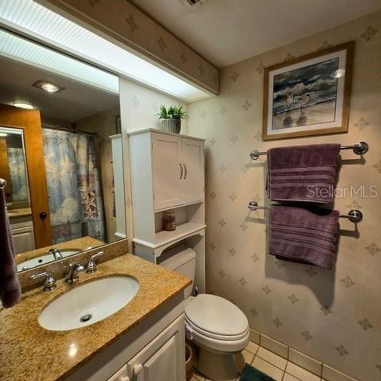 Image 17 of property listing at 36750 US HIGHWAY 19 N 4-107, Palm Harbor, FL 34684