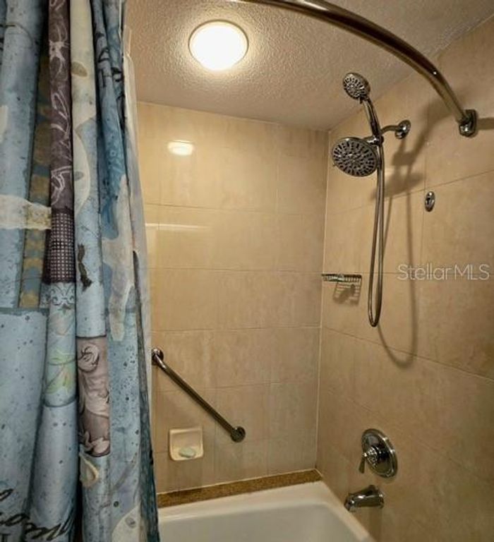 Image 18 of property listing at 36750 US HIGHWAY 19 N 4-107, Palm Harbor, FL 34684