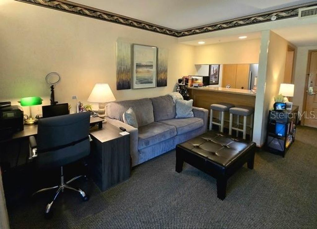 Image 7 of property listing at 36750 US HIGHWAY 19 N 4-107, Palm Harbor, FL 34684