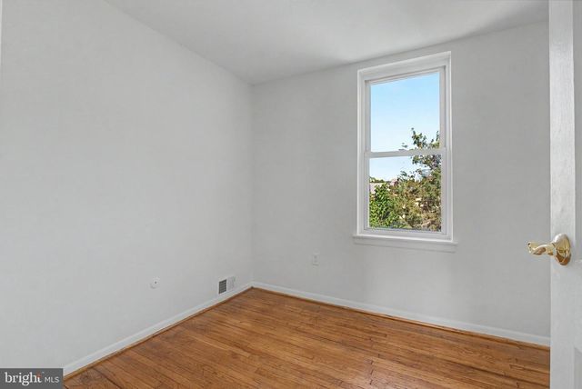 915 N 6TH ST, Philadelphia, PA 19123