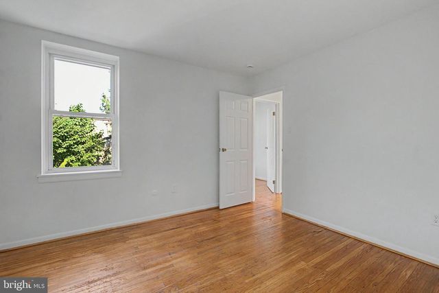 915 N 6TH ST, Philadelphia, PA 19123