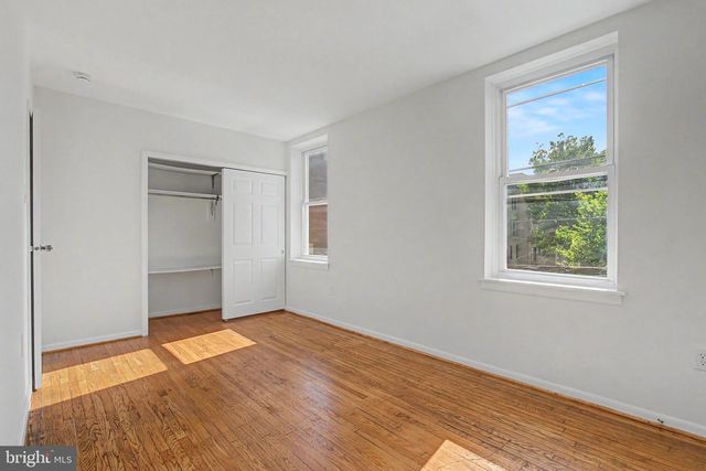 915 N 6TH ST, Philadelphia, PA 19123