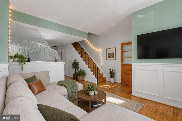 915 N 6TH ST, Philadelphia, PA 19123
