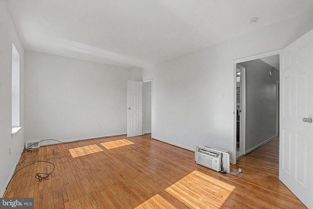 915 N 6TH ST, Philadelphia, PA 19123