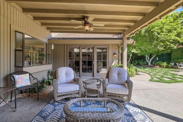 1911 Black Slate Ct, Gold River, CA 95670
