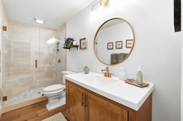 1911 Black Slate Ct, Gold River, CA 95670