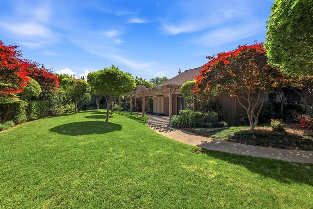1911 Black Slate Ct, Gold River, CA 95670