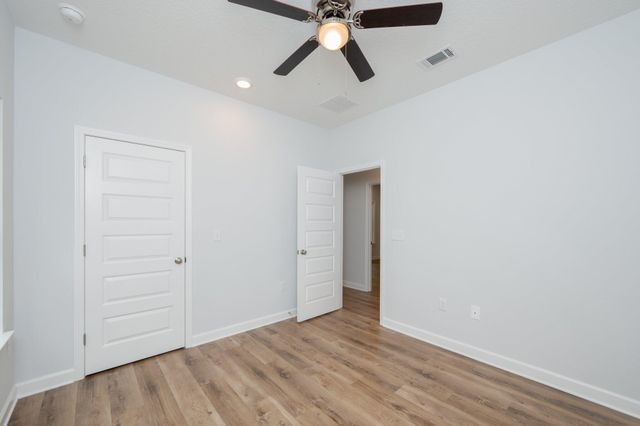 740 E Chestnut Avenue, Crestview, FL 32539