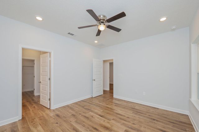740 E Chestnut Avenue, Crestview, FL 32539