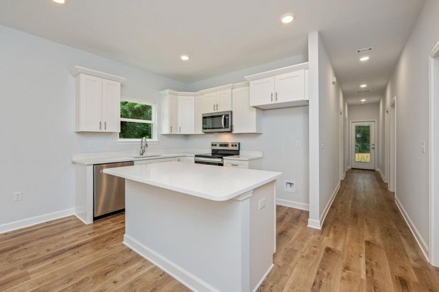 740 E Chestnut Avenue, Crestview, FL 32539