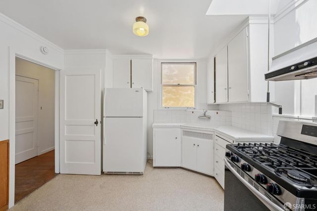 31 Middlefield Drive, San Francisco, CA 94132