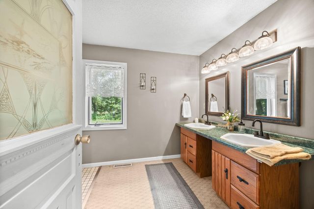 62945 230th Street, Litchfield, MN 55355