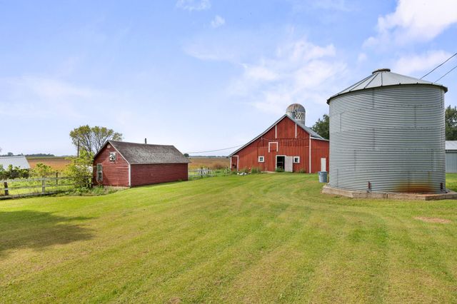 62945 230th Street, Litchfield, MN 55355