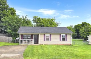 1645 Hannibal Dr, Oak Grove, KY 42262