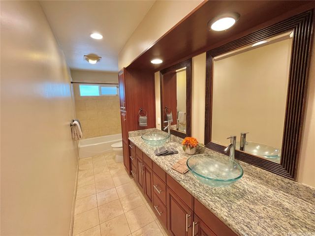 4854 Analii Street, Honolulu, HI 96821