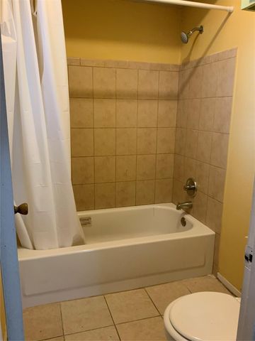 301 Travis Street, Baytown, TX 77520