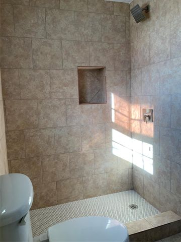 301 Travis Street, Baytown, TX 77520