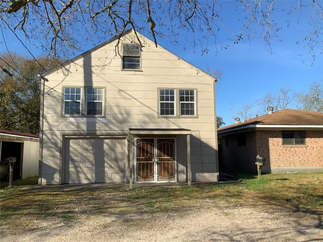 301 Travis Street, Baytown, TX 77520