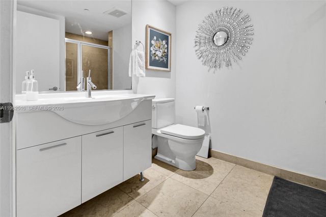 465 Brickell Ave 5102, Miami, FL 33131