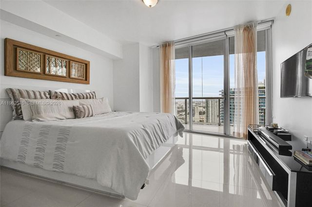 465 Brickell Ave 5102, Miami, FL 33131