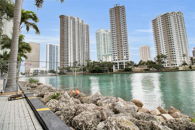 465 Brickell Ave 5102, Miami, FL 33131