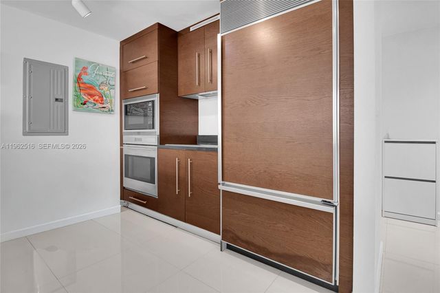 465 Brickell Ave 5102, Miami, FL 33131