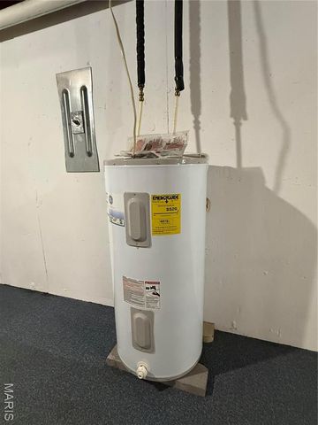 400 W Main, Novelty, MO 63460