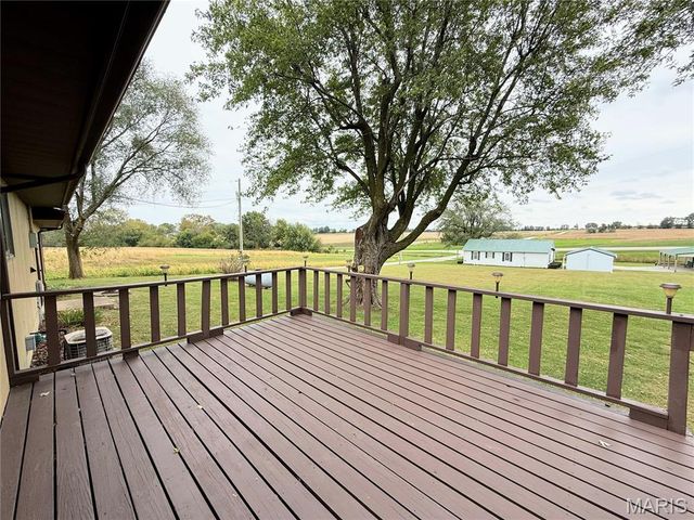 400 W Main, Novelty, MO 63460