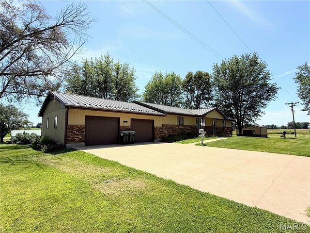 400 W Main, Novelty, MO 63460