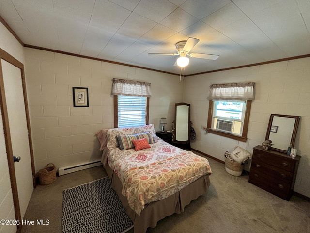 923 N Yaupon Terrace, Morehead City, NC 28557