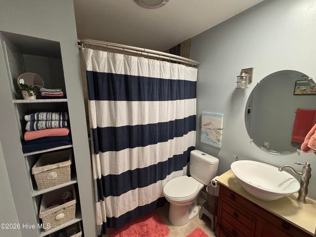 923 N Yaupon Terrace, Morehead City, NC 28557