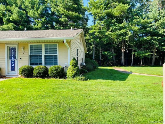 472A Darwen Drive, Ridge, NY 11961