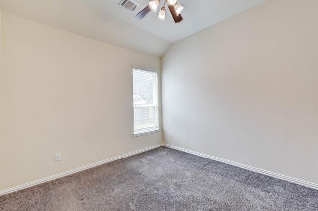 84 Linnwood Drive, Woodbranch, TX 77357