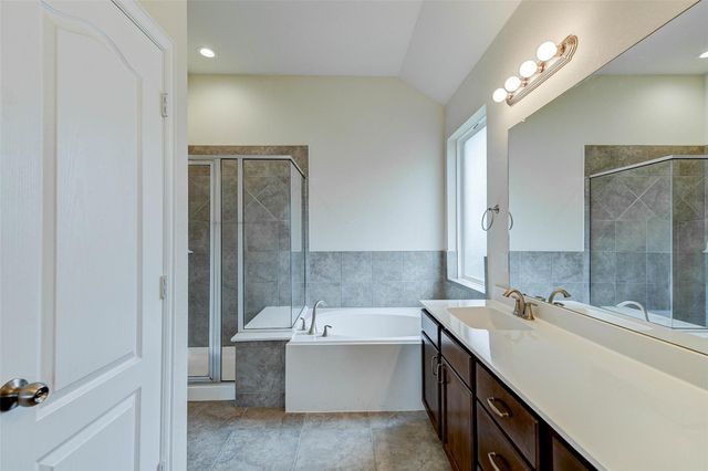 84 Linnwood Drive, Woodbranch, TX 77357