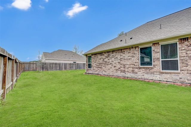 84 Linnwood Drive, Woodbranch, TX 77357