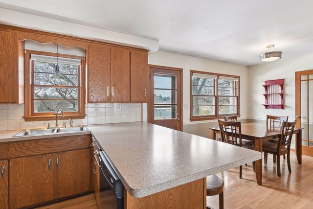 8449 Morris Circle, Bloomington, MN 55437