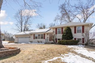 8449 Morris Circle, Bloomington, MN 55437