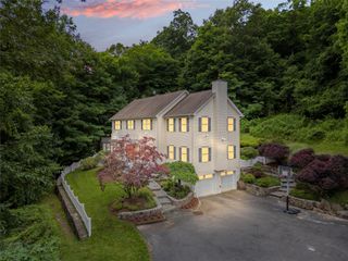 306 Mountain Road, Pleasantville, NY 10570