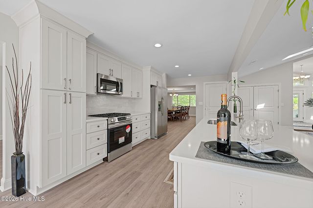 244 Shoreline Drive, New Bern, NC 28562