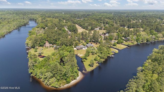 244 Shoreline Drive, New Bern, NC 28562