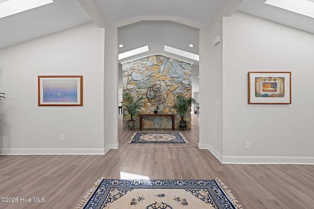 244 Shoreline Drive, New Bern, NC 28562